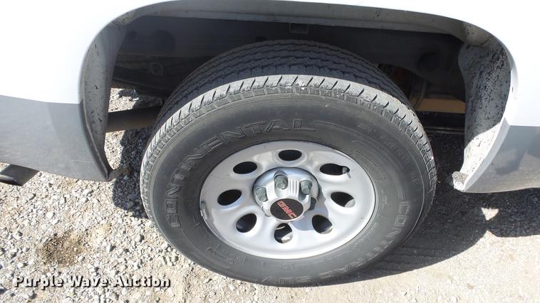 image for item DE7277 2012 GMC Sierra 1500 Ext. Cab pickup truck