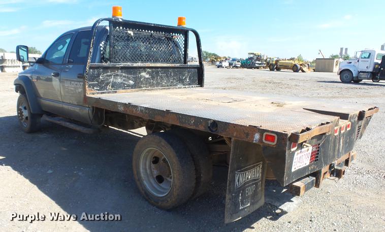 image for item DE7281 2008 Dodge Ram 4500HD Quad Cab flatbed truck