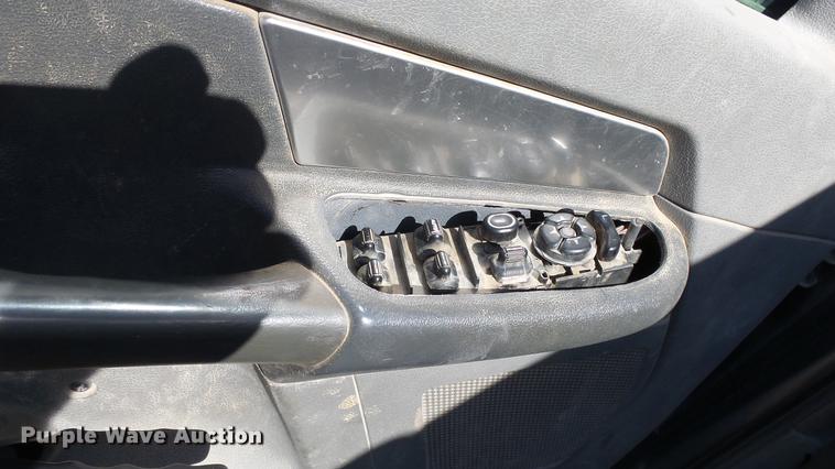 image for item DE7281 2008 Dodge Ram 4500HD Quad Cab flatbed truck