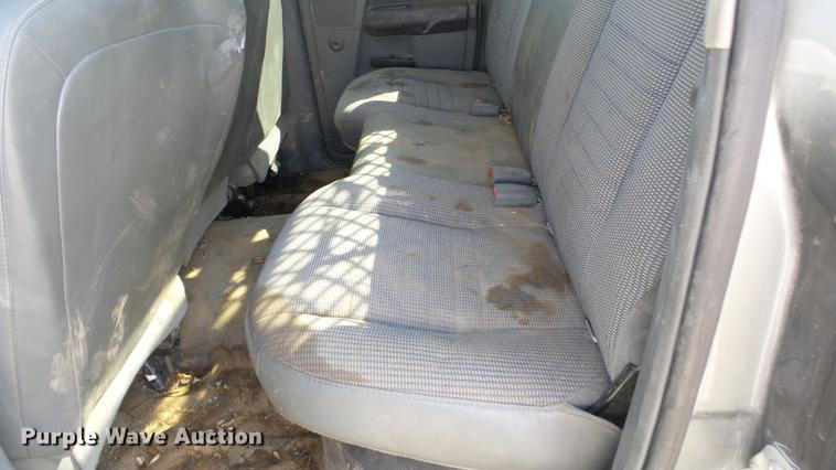 image for item DE7281 2008 Dodge Ram 4500HD Quad Cab flatbed truck