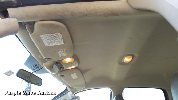 image for item DE7281 2008 Dodge Ram 4500HD Quad Cab flatbed truck