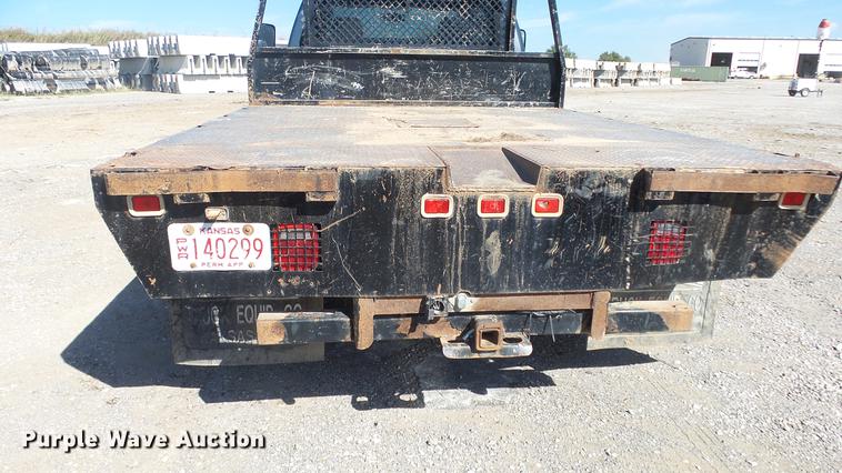 image for item DE7281 2008 Dodge Ram 4500HD Quad Cab flatbed truck