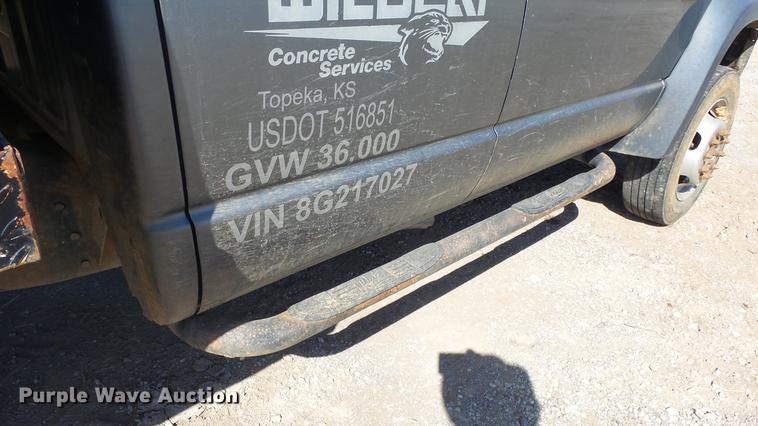 image for item DE7281 2008 Dodge Ram 4500HD Quad Cab flatbed truck