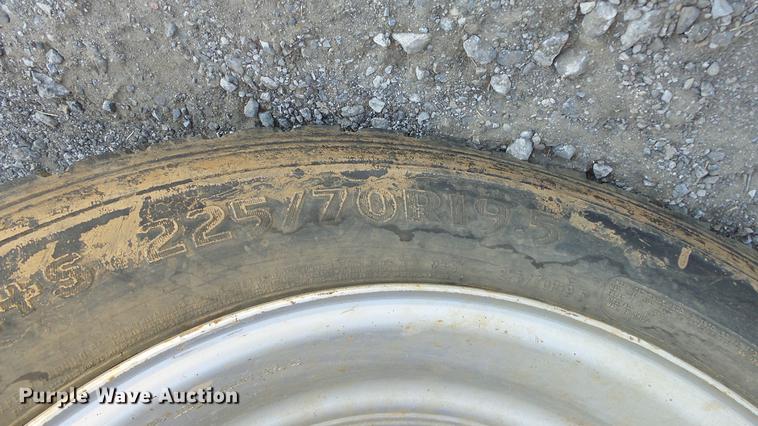 image for item DE7281 2008 Dodge Ram 4500HD Quad Cab flatbed truck