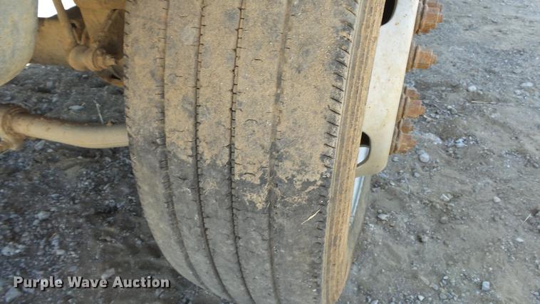 image for item DE7281 2008 Dodge Ram 4500HD Quad Cab flatbed truck