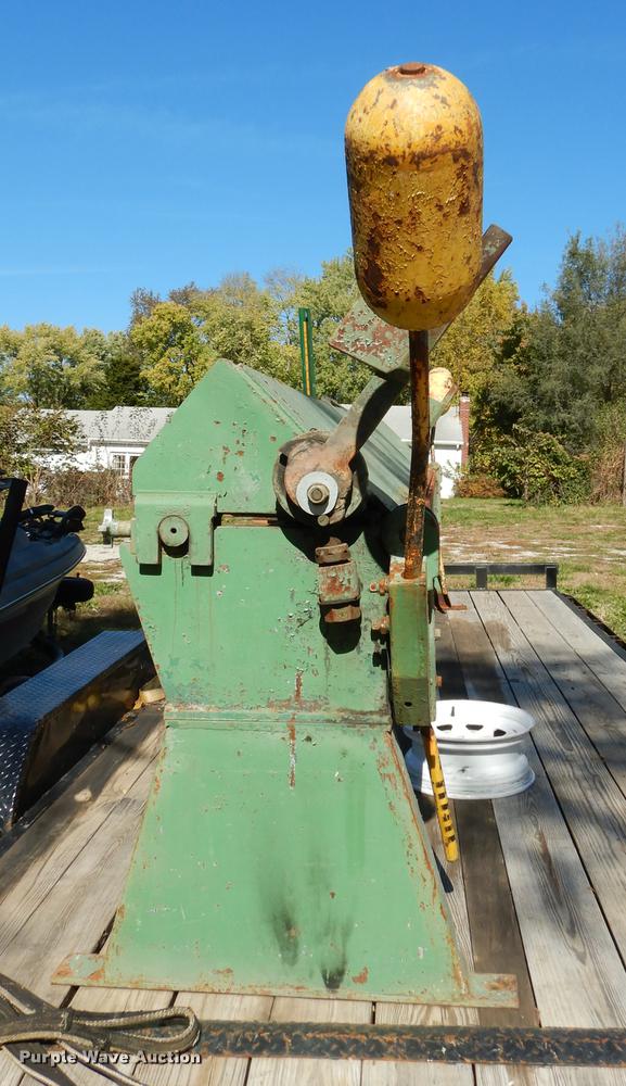 image for item DF1890 Wysong 168-22 metal brake