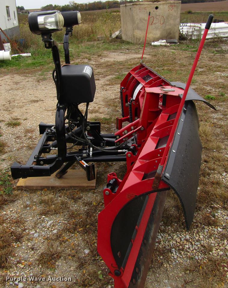 image for item DF3868 2011 Hiniker 9950 V snow plow