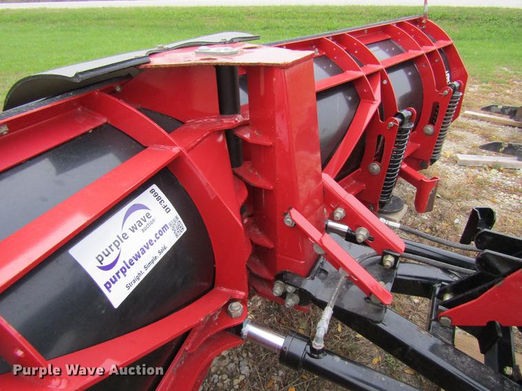 image for item DF3868 2011 Hiniker 9950 V snow plow