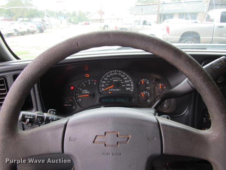 image for item DW9282 2006 Chevrolet Silverado 2500HD Crew Cab pickup truck