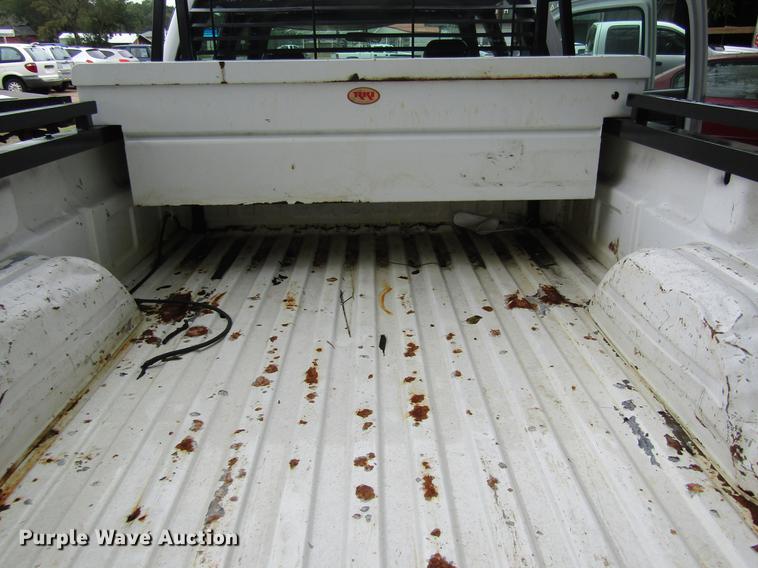 image for item DW9282 2006 Chevrolet Silverado 2500HD Crew Cab pickup truck