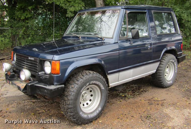 image for item DW9284 1987 Dodge Raider SUV