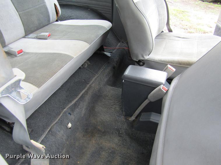 image for item DW9284 1987 Dodge Raider SUV