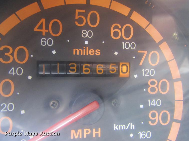 image for item DW9284 1987 Dodge Raider SUV