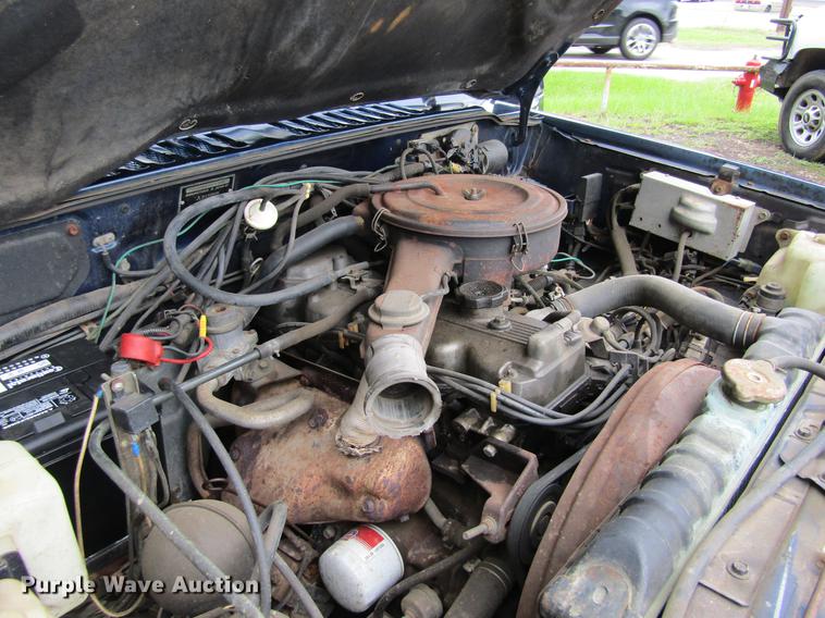 image for item DW9284 1987 Dodge Raider SUV