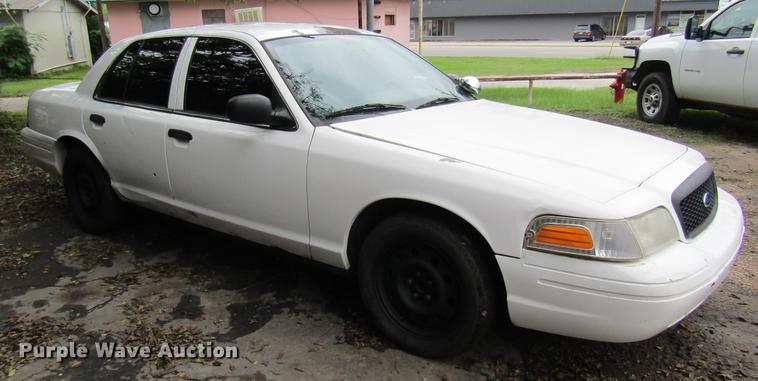 image for item DW9285 2009 Ford Crown Victoria Police Interceptor