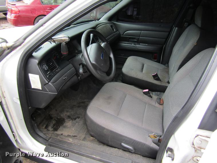 image for item DW9285 2009 Ford Crown Victoria Police Interceptor
