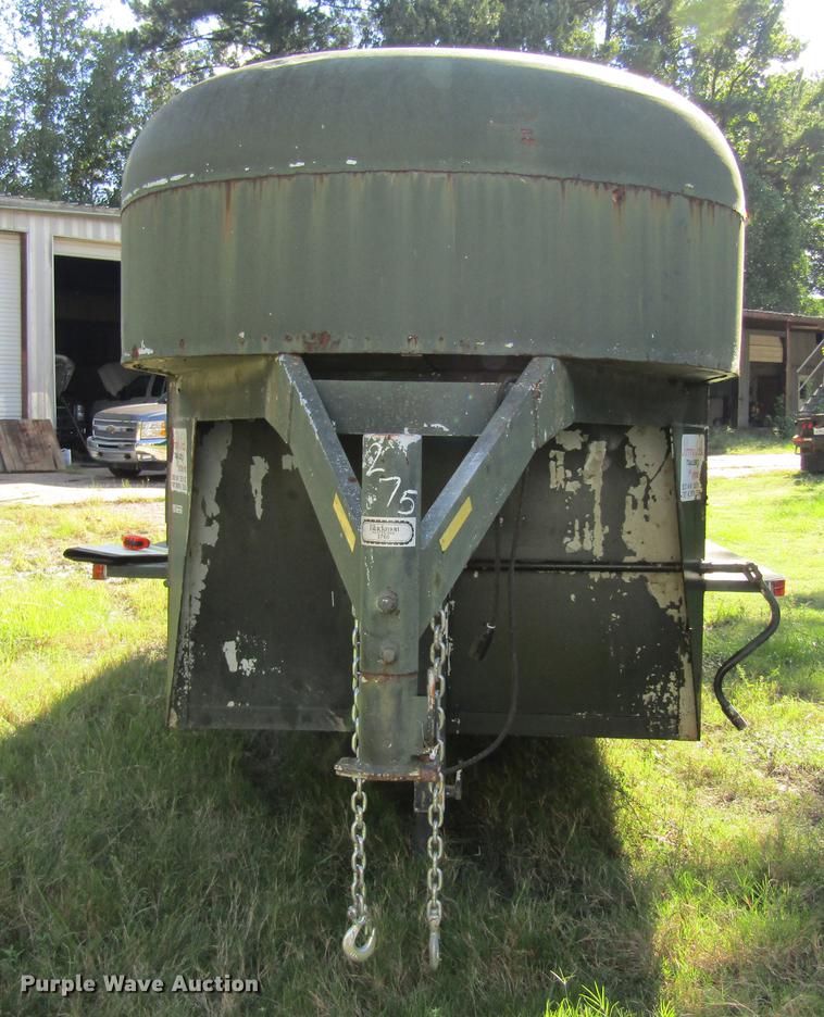 image for item DW9289 1992 Johnny Jack 32 livestock trailer