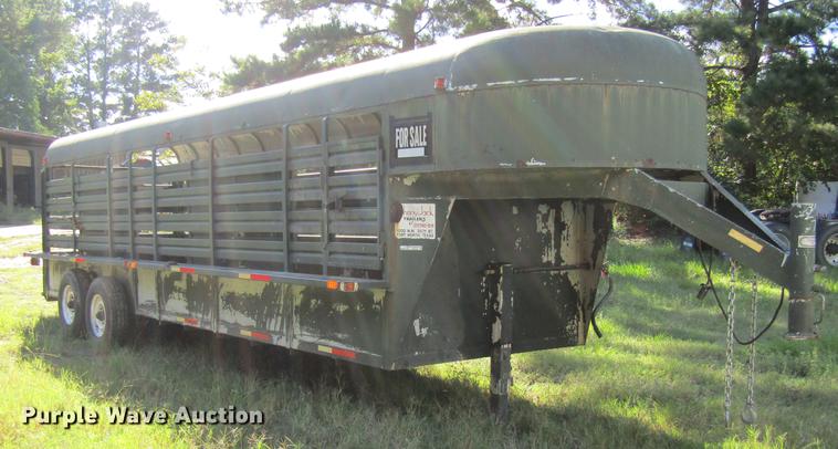 image for item DW9289 1992 Johnny Jack 32 livestock trailer