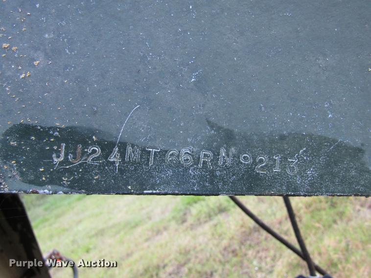 image for item DW9289 1992 Johnny Jack 32 livestock trailer