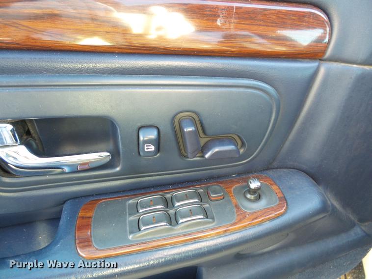 image for item DX9516 1998 Cadillac Krystal Koach limousine