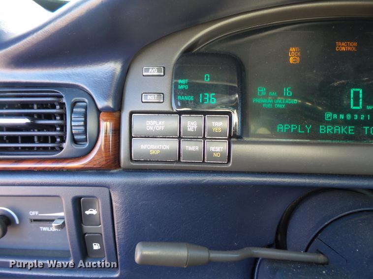 image for item DX9516 1998 Cadillac Krystal Koach limousine