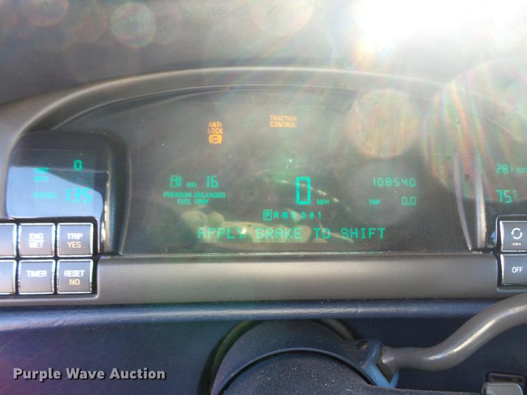 image for item DX9516 1998 Cadillac Krystal Koach limousine