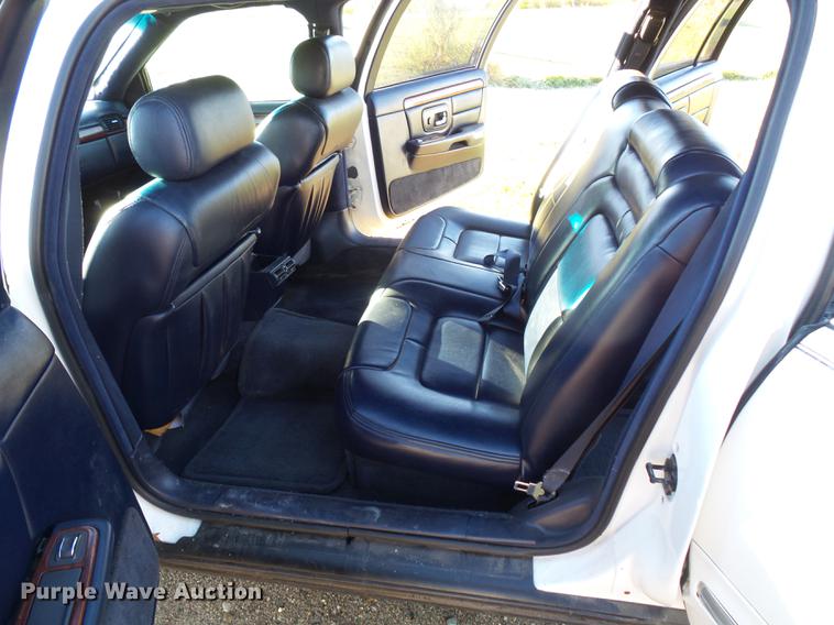 image for item DX9516 1998 Cadillac Krystal Koach limousine