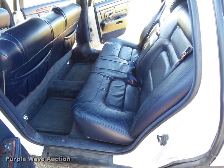 image for item DX9516 1998 Cadillac Krystal Koach limousine