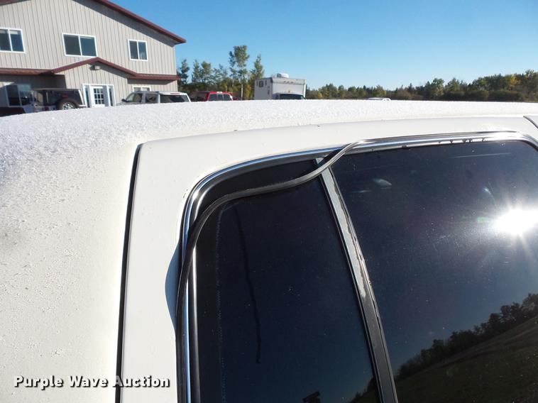 image for item DX9516 1998 Cadillac Krystal Koach limousine