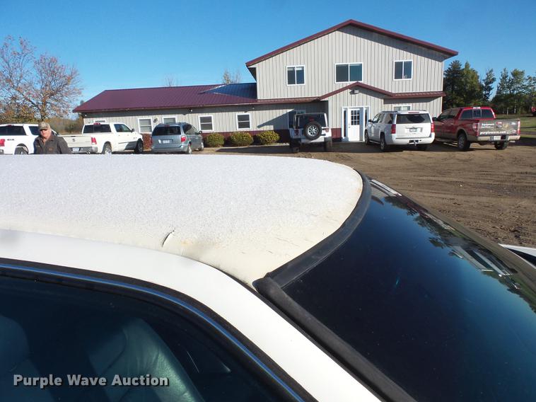 image for item DX9516 1998 Cadillac Krystal Koach limousine