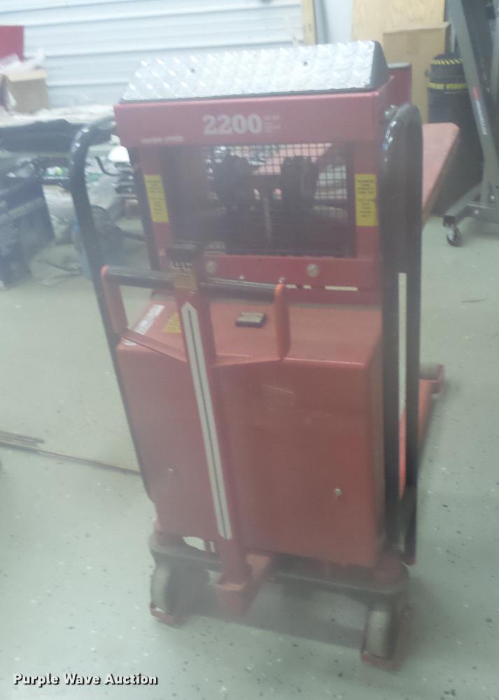 image for item DX9522 Interthor forklift