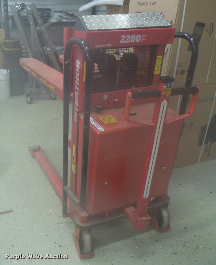 image for item DX9522 Interthor forklift