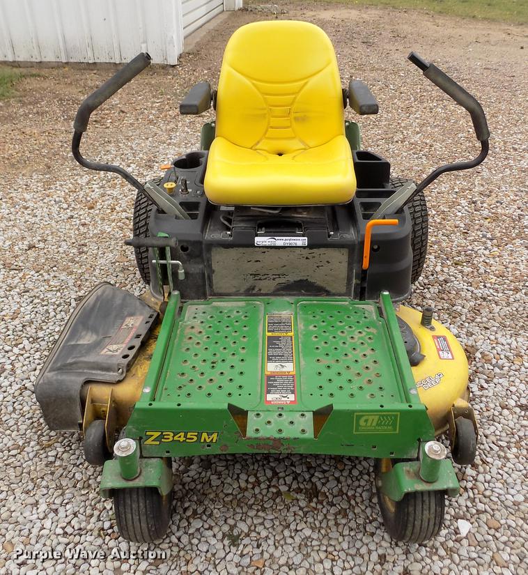 image for item DY9076 John Deere ZTrak Z345M lawn mower