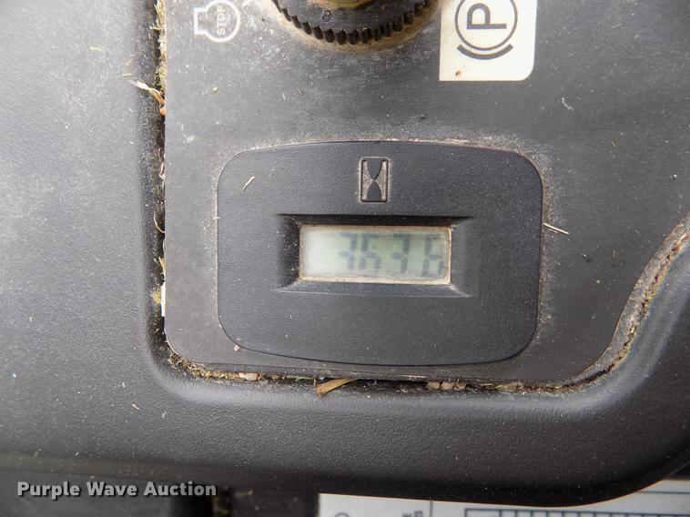 image for item DY9076 John Deere ZTrak Z345M lawn mower