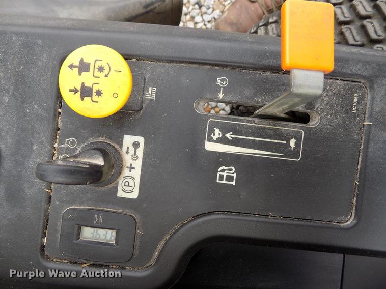 image for item DY9076 John Deere ZTrak Z345M lawn mower