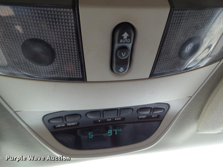 image for item DZ9431 2004 Dodge Durango SLT SUV