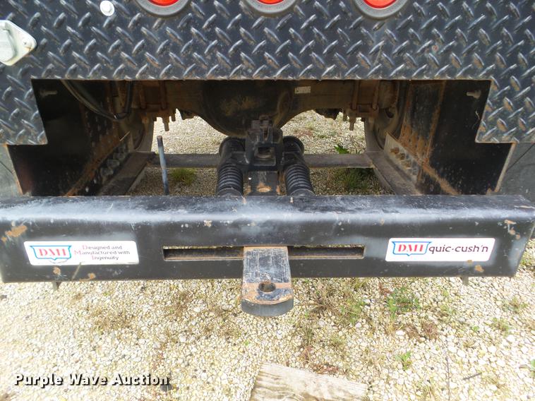 image for item DZ9452 1995 Ford F800 flatbed truck