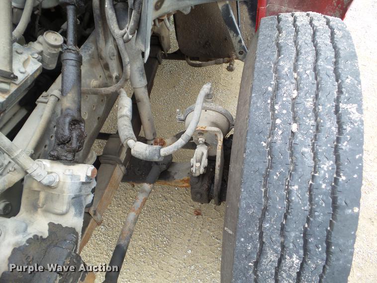 image for item DZ9452 1995 Ford F800 flatbed truck