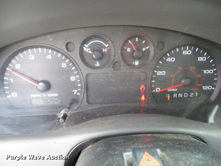 image for item DZ9453 2004 Ford Ranger SuperCab pickup truck