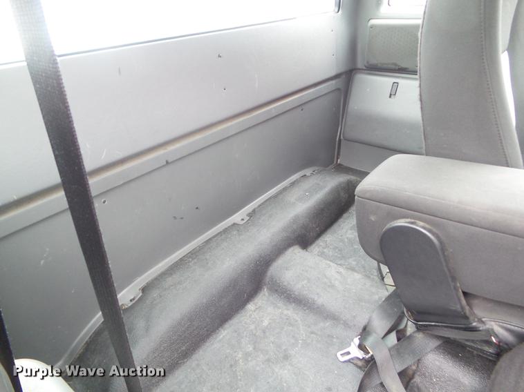 image for item DZ9453 2004 Ford Ranger SuperCab pickup truck