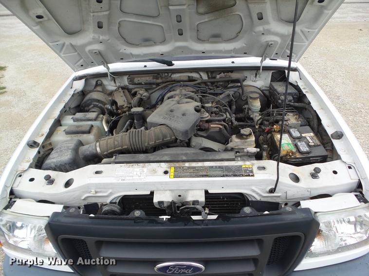image for item DZ9453 2004 Ford Ranger SuperCab pickup truck