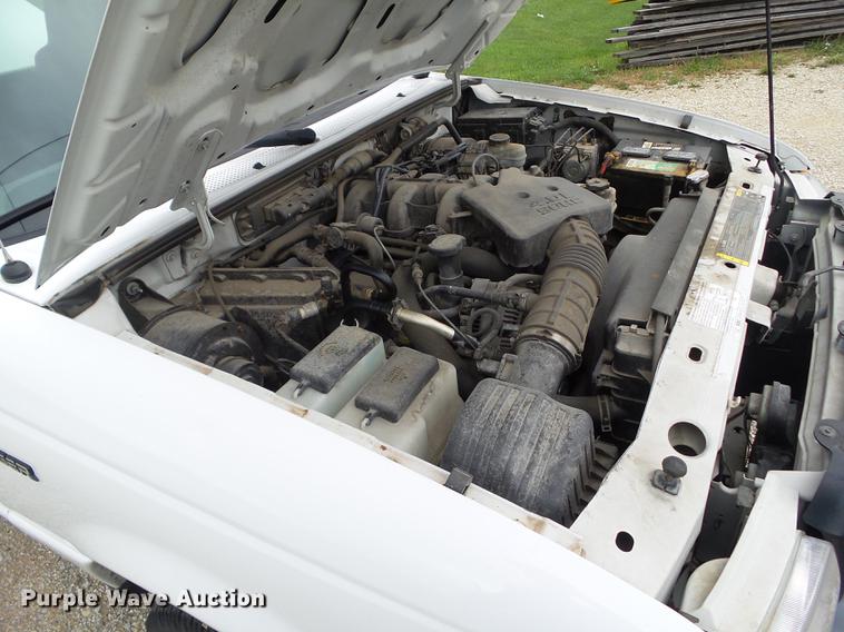 image for item DZ9453 2004 Ford Ranger SuperCab pickup truck