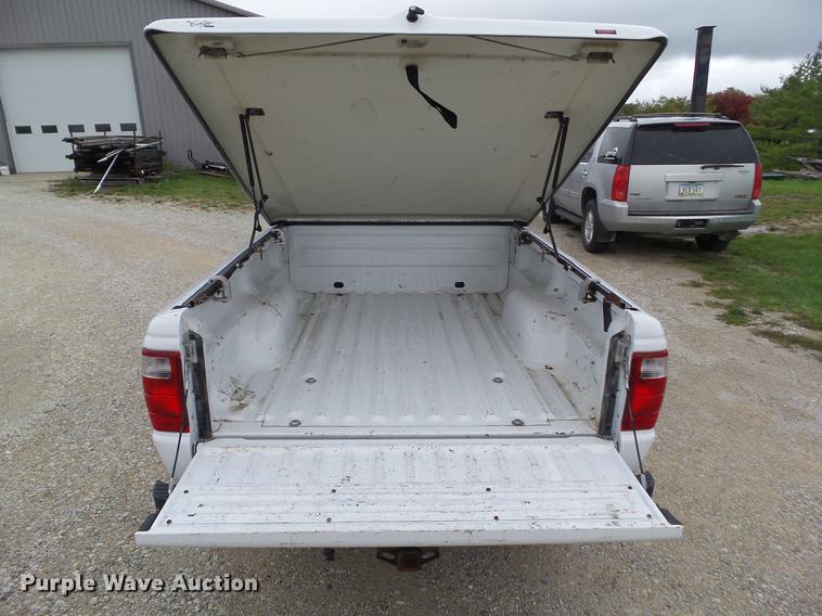 image for item DZ9453 2004 Ford Ranger SuperCab pickup truck