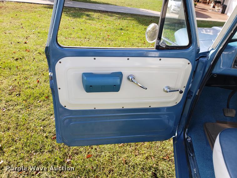 image for item EF9923 1966 Chevrolet C10 pickup truck