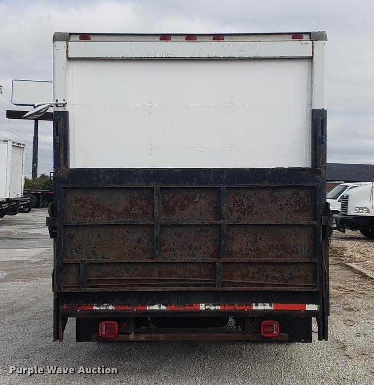 image for item EF9924 2000 Ford Econoline E350 Super Duty box truck