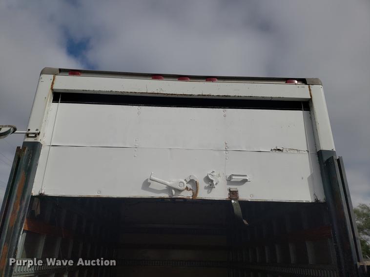 image for item EF9924 2000 Ford Econoline E350 Super Duty box truck