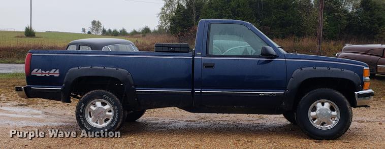 image for item EF9927 1995 Chevrolet 1500 pickup truck