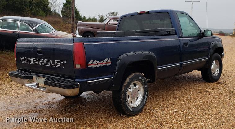 image for item EF9927 1995 Chevrolet 1500 pickup truck