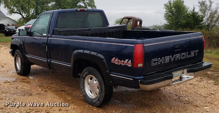 image for item EF9927 1995 Chevrolet 1500 pickup truck
