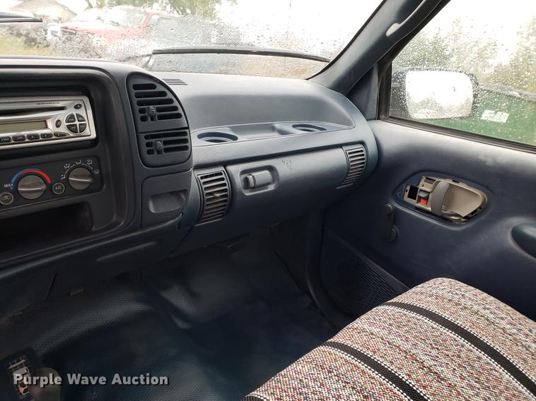 image for item EF9927 1995 Chevrolet 1500 pickup truck